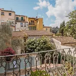 Nugolo Atelier - Light & Charm In Oltrarno