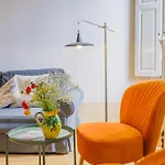 Nugolo Atelier - Light & Charm In Oltrarno